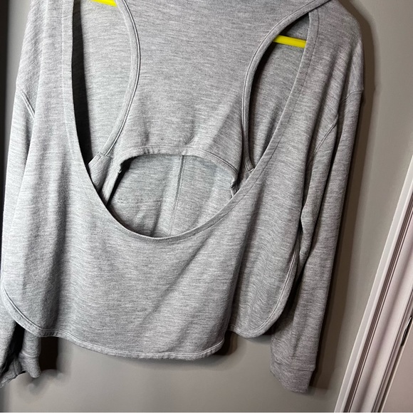Forever 21 work out sweatshirt - Picture 6 of 6